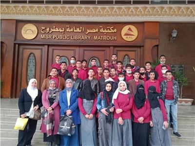 تنظيم رحلات ثقافية لطلاب المدارس لمراكز بحوث الصحراء 