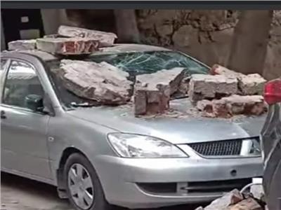 انهيارات بـ6 عقارات وتحطم 4 سيارات في الإسكندرية بسبب الطقس| صور