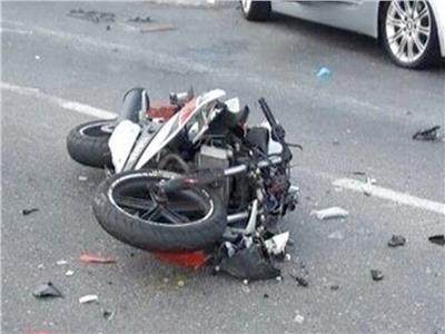 إصابة شخص في انقلاب دراجة نارية بالإسماعيلية
