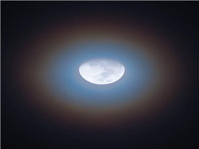 ظاهرة جوية.. «الإكليل» حول القمر 