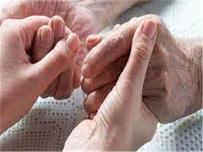 «الشيوخ» يوافق على إنشاء خط ساخن للإبلاغ عن أية مخاطر تهدد أمن المسنين
