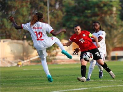 سامية آدم: أحلم بتطوير الكرة النسائية في مصر.. وتواجدي بجالاتا سراي "شرف"