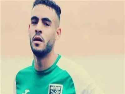تفاصيل وفاة اللاعب الجزائرى سفيان لوكار في الملعب