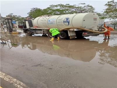 «مياه القليوبية» تواصل شفط الأمطار من الطرق السريعة وتمركز المعدات