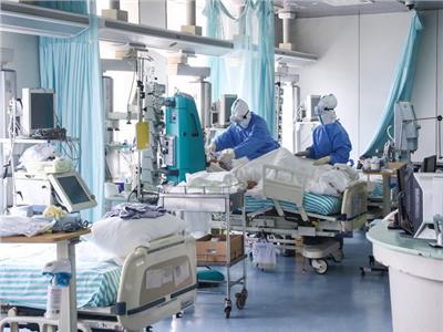 فرنسا تعلق الخدمات غير الضرورية بالمستشفيات لاستقبال مصابي كورونا