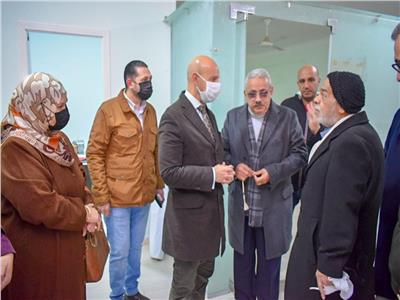 وكيل وزارة الصحة بالشرقية يتفقد مستشفى سنهوت التخصصي لتطويرها