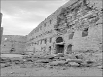 أقدم بناء حجرى مسيحى .. سقوط أجزاء من الدير الأبيض بسوهاج
