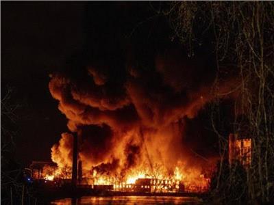 حريق هائل بمصنع كيماويات في نيوجيرسي الأمريكية