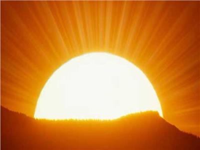 أسباب اختلاف تأثير أشعة الشمس على البشرة والشعر 