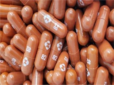 اتفاقات لـ 27 شركة أدوية لإنتاج عقار «ميرك» ضد كورونا