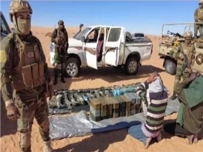 الجيش الليبي: ضبط عصابة على الحدود الجزائرية تهرب السلاح للمتطرفين 
