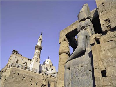 آثار مصر العليا: لجنة لمتابعة عمليات ترميم مسجد أبي الحجاج وديري الشايب والمحارب