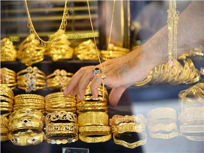 تراجع أسعار الذهب «4 جنيهات» اليوم.. وعيار 21 يسجل 791 جنيها