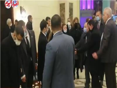 وزير المالية يصل عزاء الكاتب الصحفي الراحل ياسر رزق | فيديو 