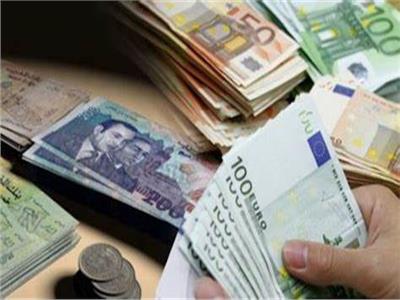 تباين أسعار العملات الأجنبية في بداية تعاملات 2 فبراير