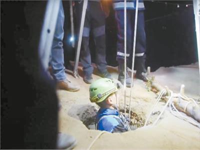 سقط في بئر عمقها 62 مترًا.. استنفار في المغرب بسبب الطفل «ريان»