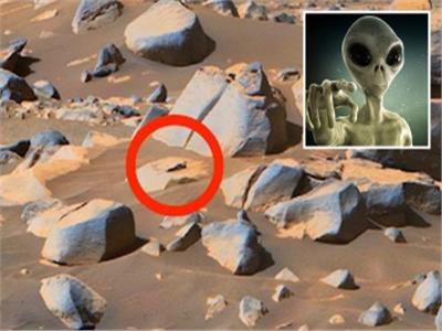 كشف يفجر مفاجأة.. رصد «فضائي» على المريخ طوله 3 أمتار |صور  