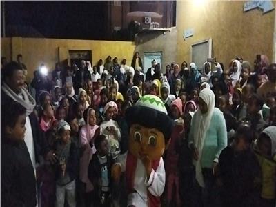 عروض شعبية وعرائس لأطفال قرية المالكي بالنوبة 