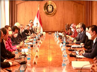 3 وزراء يبحثون مشاركة مصر كضيف شرف لمنتدى بطرسبرج الاقتصادى الدولي 
