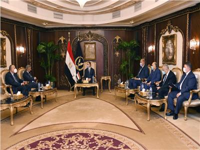 «توفيق» يستقبل أمين عام مجلس وزراء الداخلية العرب لبحث التعاون المشترك