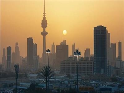 الكويت تنفي استقالة الحكومة أو أي وزير فيها