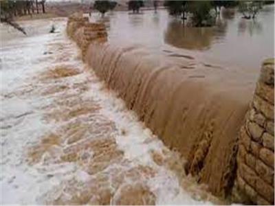 «الأرصاد» تحذر من السيول على الطرق الصحراوية بالفيوم وشرق الصعيد