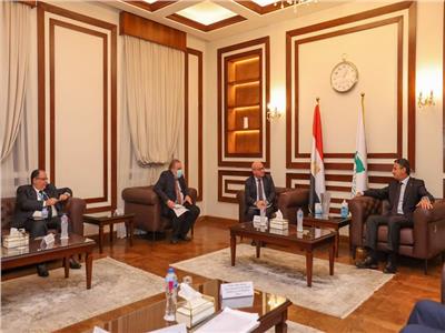 رئيس البريد يلتقي ممثل مفوضية الأمم المتحدة لشؤون اللاجئين في مصر