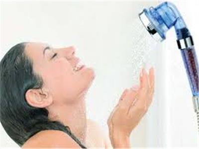 دراسة تحذر: الاستحمام بشكل يومي يضعف جهاز المناعة