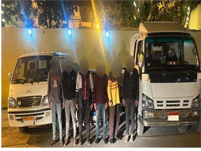 سقوط المتهمين بانتحال صفة ضباط شرطة وسرقة سيارة نقل «تحت التهديد»