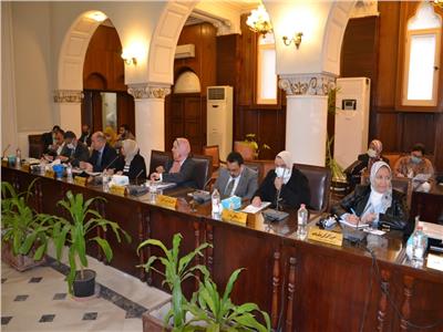 جامعة الإسكندرية تؤكد التزامها بالجدول الزمني للفصل الدراسي الثاني