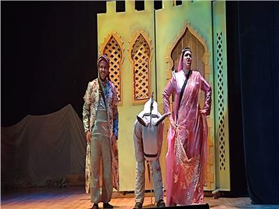 العرض المسرحي "قضية ذهب الحمار" على مسرح قصر ثقافة أسيوط  