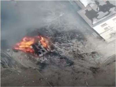مشاهد جوية لإطلاق النار على مدرعات روسية| فيديو