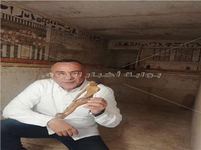 مصطفي وزيري يكشف تفاصيل مقبرة «حينو» في سقارة| فيديو 
