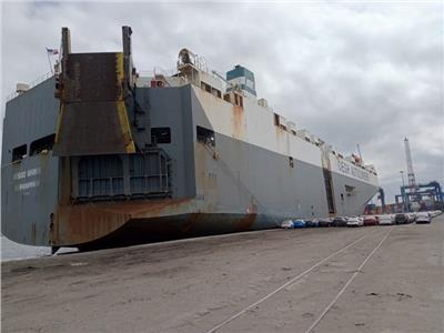 اقتصادية قناة السويس: تفريغ 700 سيارة وتداول 16 سفينه بموانئ بورسعيد