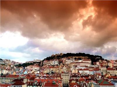 جزيرة برتغالية تتعرض لـ1100 زلزال خلال 48 ساعة   