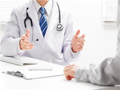 «نقابه الاطباء» تكشف عن مطالبتهم  بعدم زيادة الأسعار في العيادات الخارجية