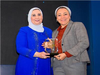 القباج تشارك في قمة «مصر للأفضل» لتكريم أبرز 50 سيدة تأثيرًا في 2021
