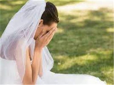 بسبب هوس الإنترنت..  عروس في ورطة بيوم زفافها