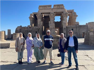 «الصحفيين الإماراتيين» تطلع على تجربة مصر السياحية