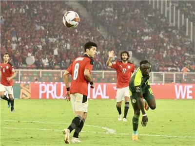 حكم مباراة مصر والسنغال مهدد بالإيقاف