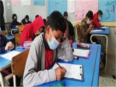 «تعليم المنيا»: 126 ألف تلميذ يؤدون امتحانات الإنجليزي لـ«رابعة إبتدائي» 