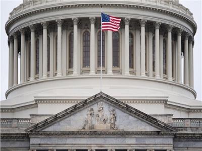 عض 9 أشخاص.. واشنطن تقرر القضاء على «ثعلب الكونجرس» | فيديو