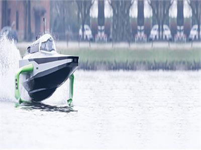 زورق «ريس بيرد» يشارك في أول بطولة للقوارب الكهربائية في العالم 2023