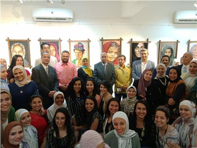 رئيس جامعة المنيا يفتتح معرض ملامح مصرية للطلاب بكلية التربية الفنية