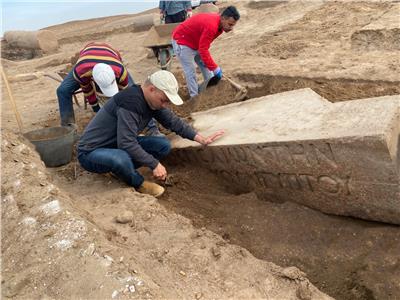 الكشف عن بقايا معبد زيوس كاسيوس بموقع تل الفرما بمنطقة آثار شمال سيناء