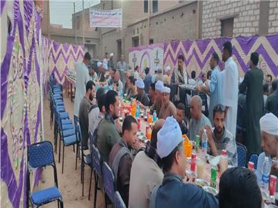 رمضان في مصر حاجة تانية| «كنيسة أولاد سلامة» بسوهاج تنظم حفل إفطار جماعي