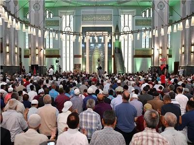 بث مباشر |  شعائر صلاة الجمعة من مسجد الإمام الحسين