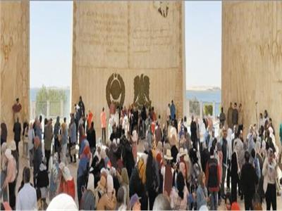 عيد الفطر 2022| إقبال على متحف النيل بأسوان.. «النصب التذكاري» بالسد العالي قبلة الزائرين