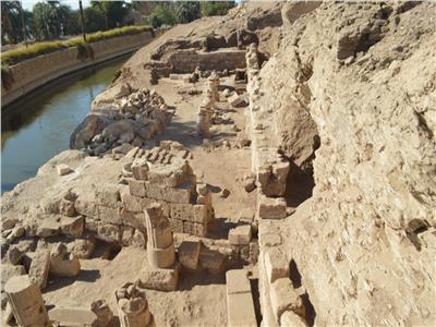 اكتشاف معبد لعبادة الإلهة إيزيس في سوهاج