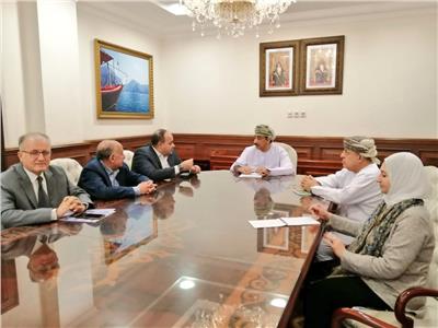 تعاون بين «أخبار اليوم» والسفارة العمانية في مجال تنظيم المعارض